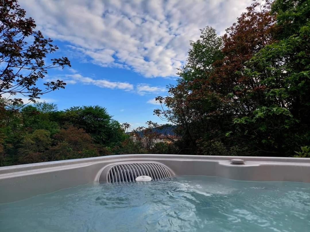 Sequsino La Casa Rosa Di Segusino With Spa Jacuzzi In Garden מראה חיצוני תמונה